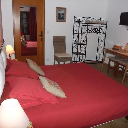 Le Domaine Du Grand Cellier Chambres D'Hotes En Savoie Tournon-sur-Rhône Pokoj fotografie